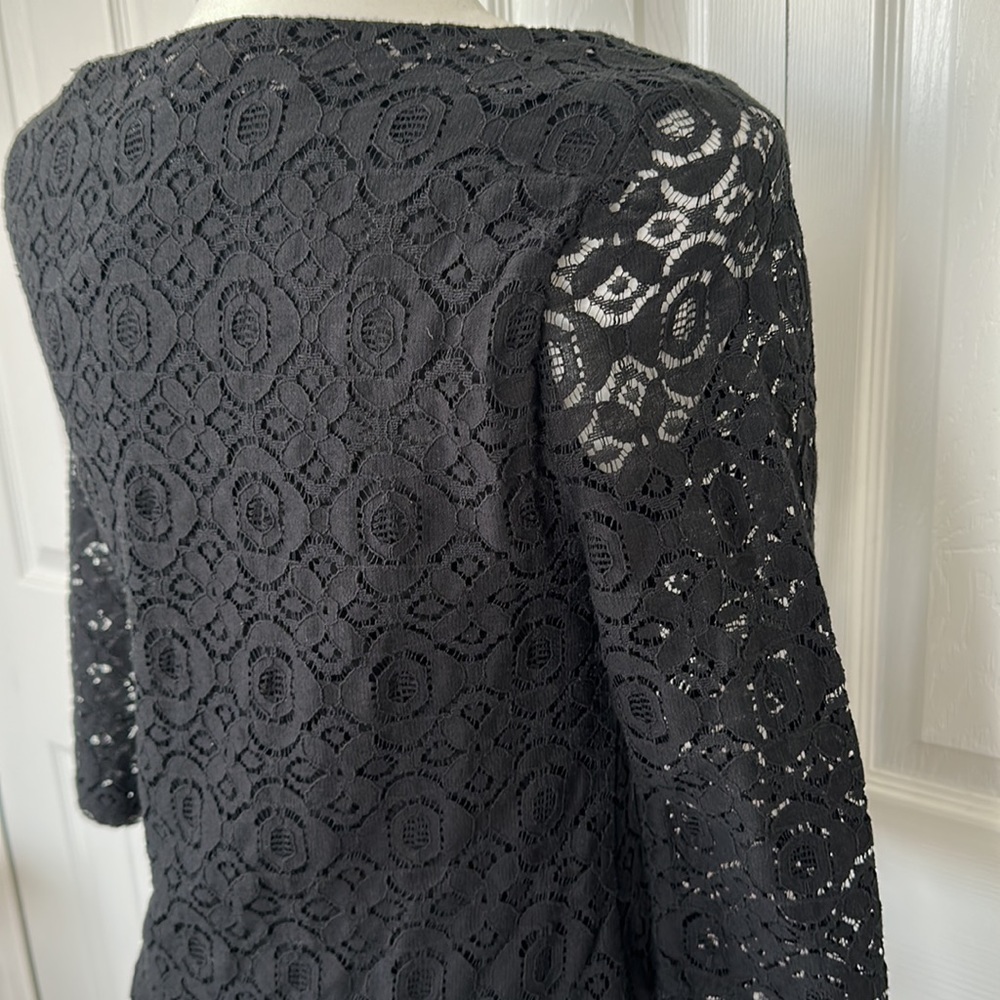 Banana Republic black lace layered, 3/4 sleeve top, zippered side, Size 6 - Picture 8 of 9
